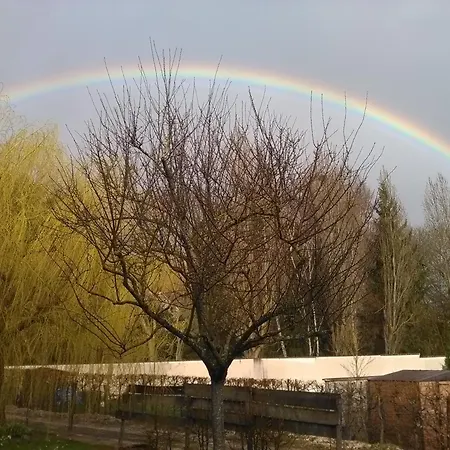 Sous Les Toits Couette-café *