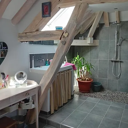 Sous Les Toits Bed and Breakfast