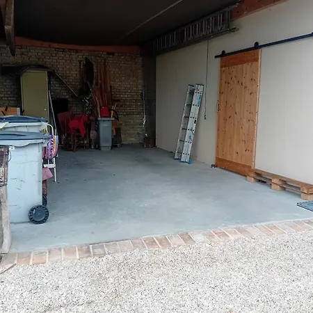 Sous Les Toits Dosches