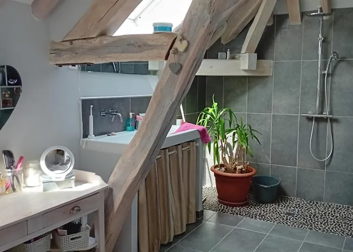 Sous Les Toits Bed & Breakfast